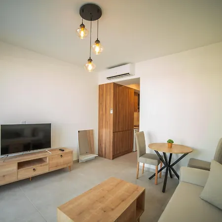 Superfresh Penthouse With Sea View * Kyrenia (Northern Cyprus)