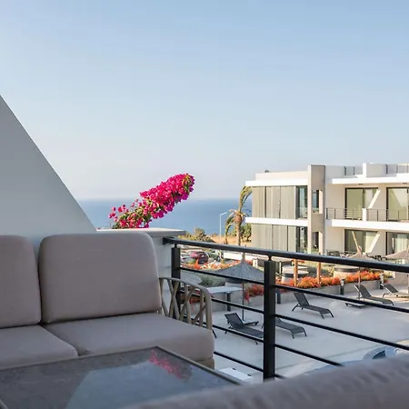 Superfresh Penthouse With Sea View Lägenhet