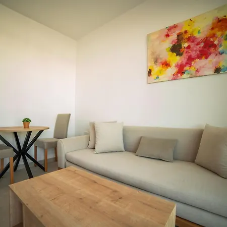 Superfresh Penthouse With Sea View Lägenhet *